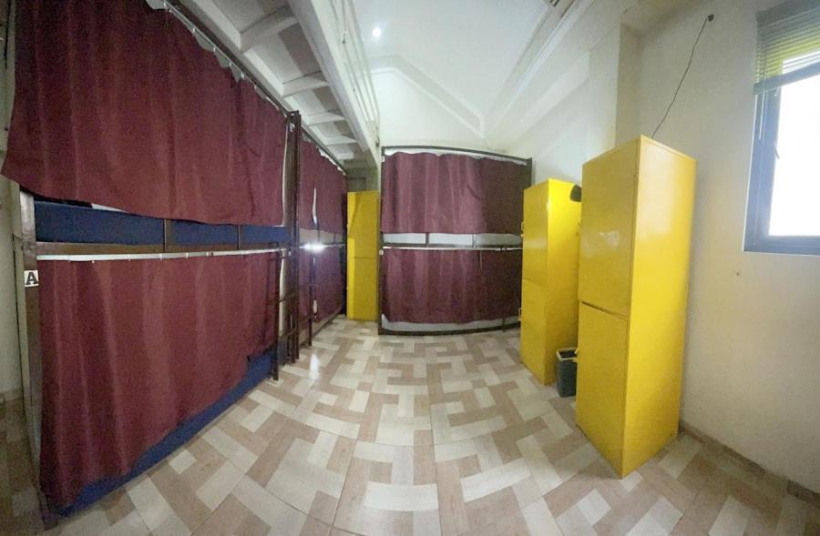 Mador Malang Dorm Hostel Zewnętrze zdjęcie