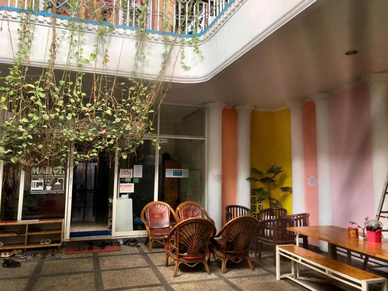Mador Malang Dorm Hostel Zewnętrze zdjęcie