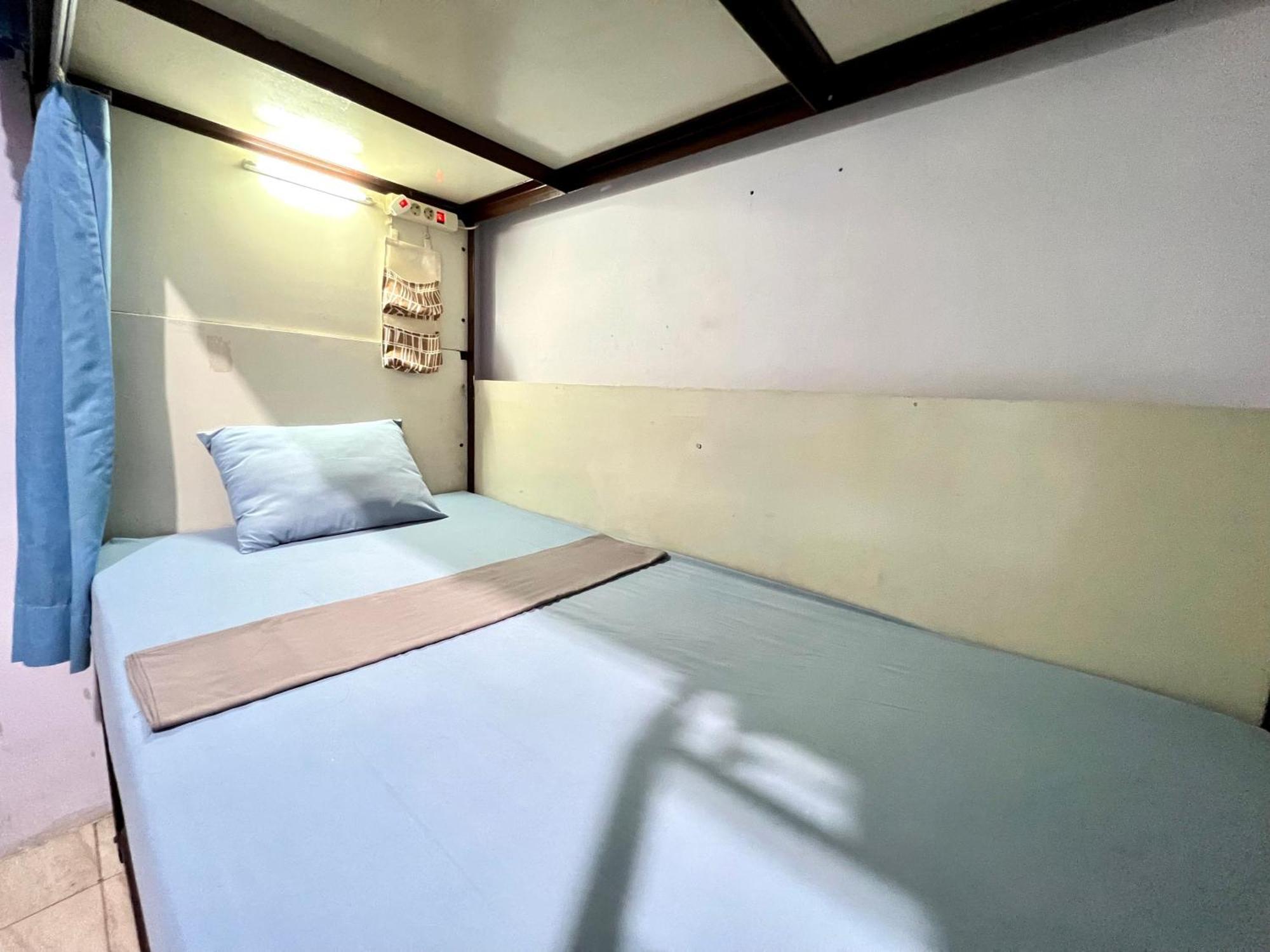Mador Malang Dorm Hostel Zewnętrze zdjęcie
