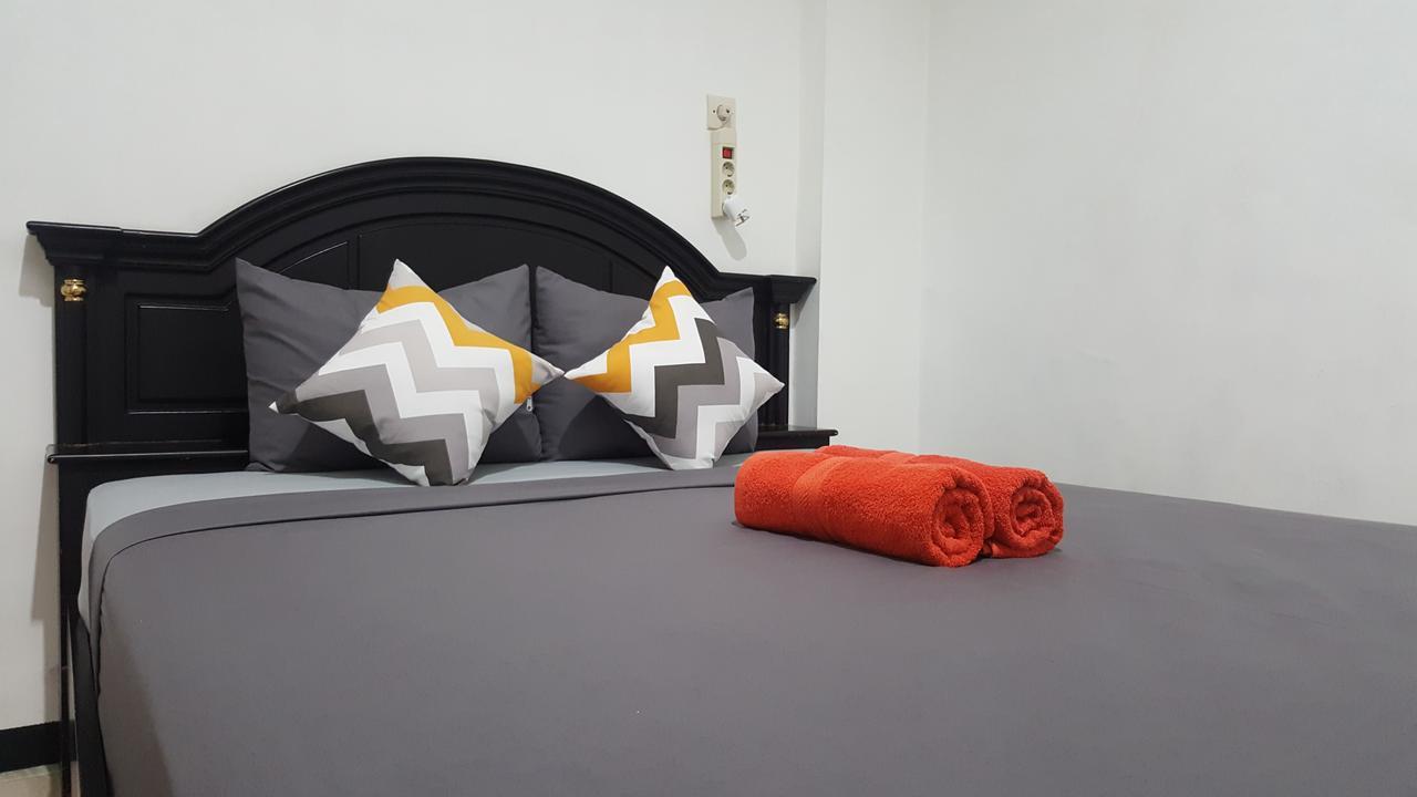 Mador Malang Dorm Hostel Zewnętrze zdjęcie