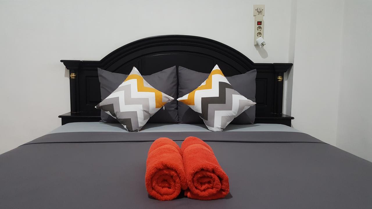 Mador Malang Dorm Hostel Zewnętrze zdjęcie