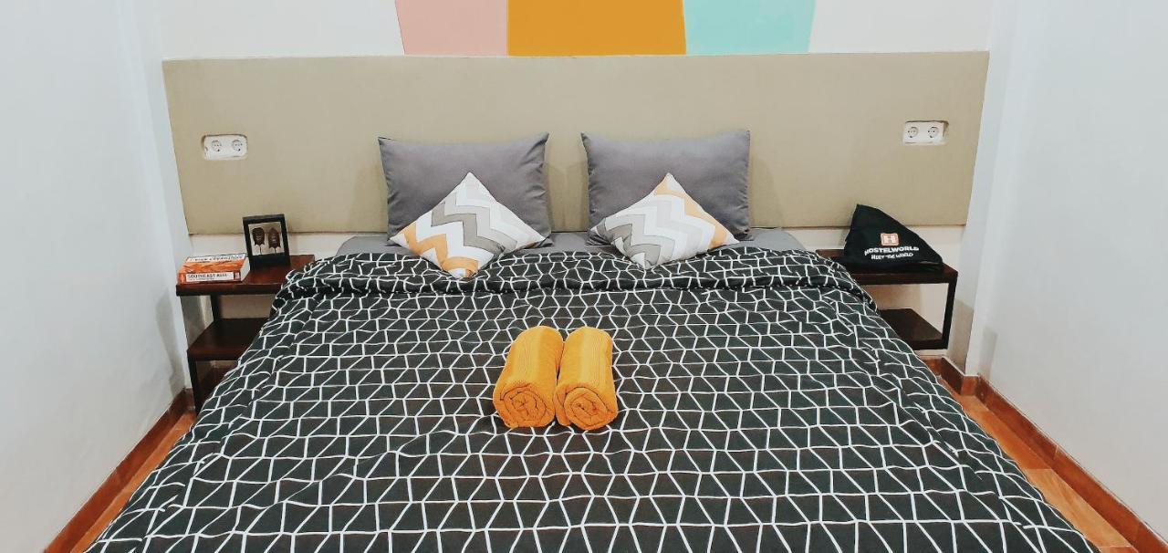 Mador Malang Dorm Hostel Zewnętrze zdjęcie